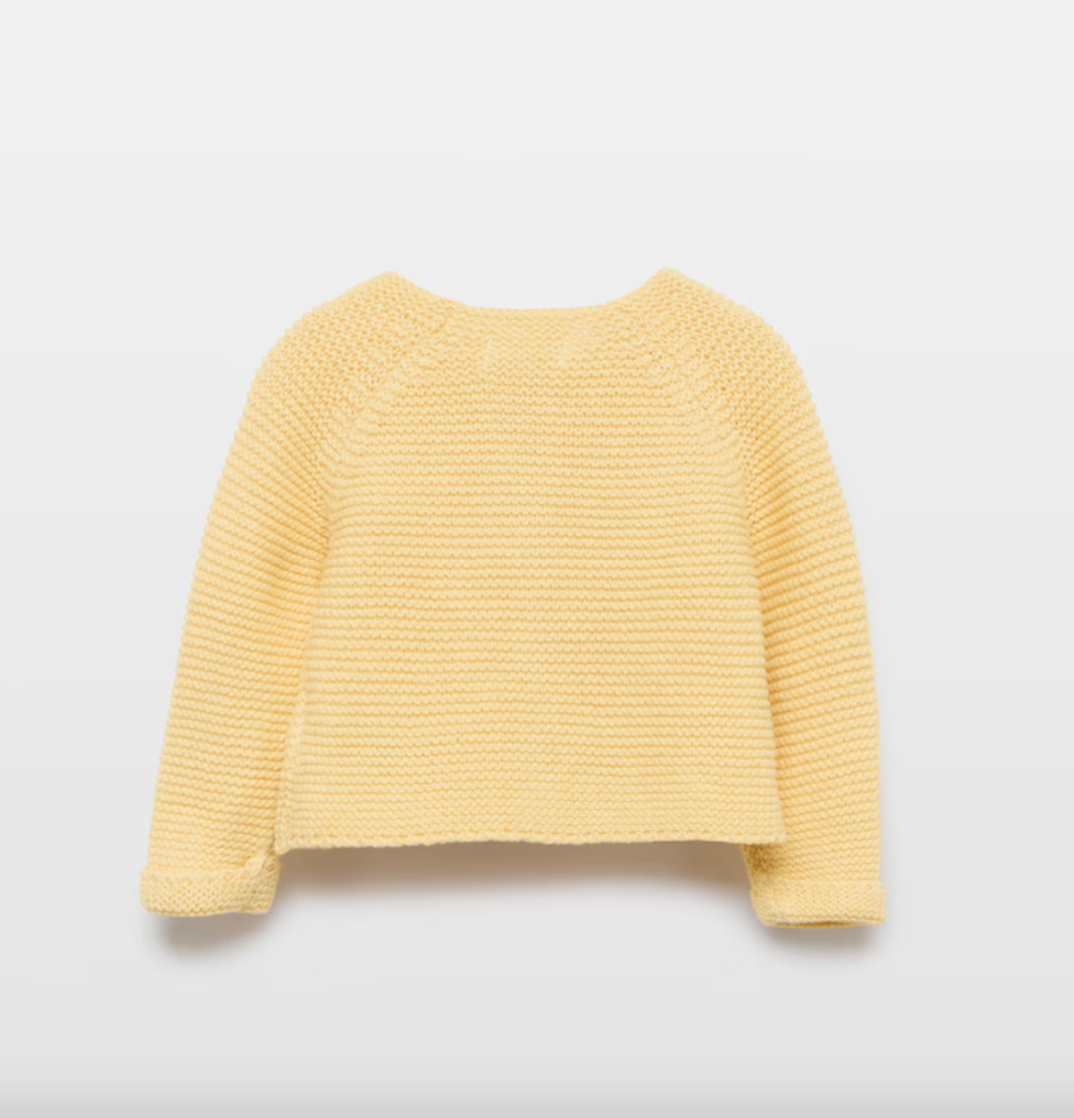 Suéter amarillo