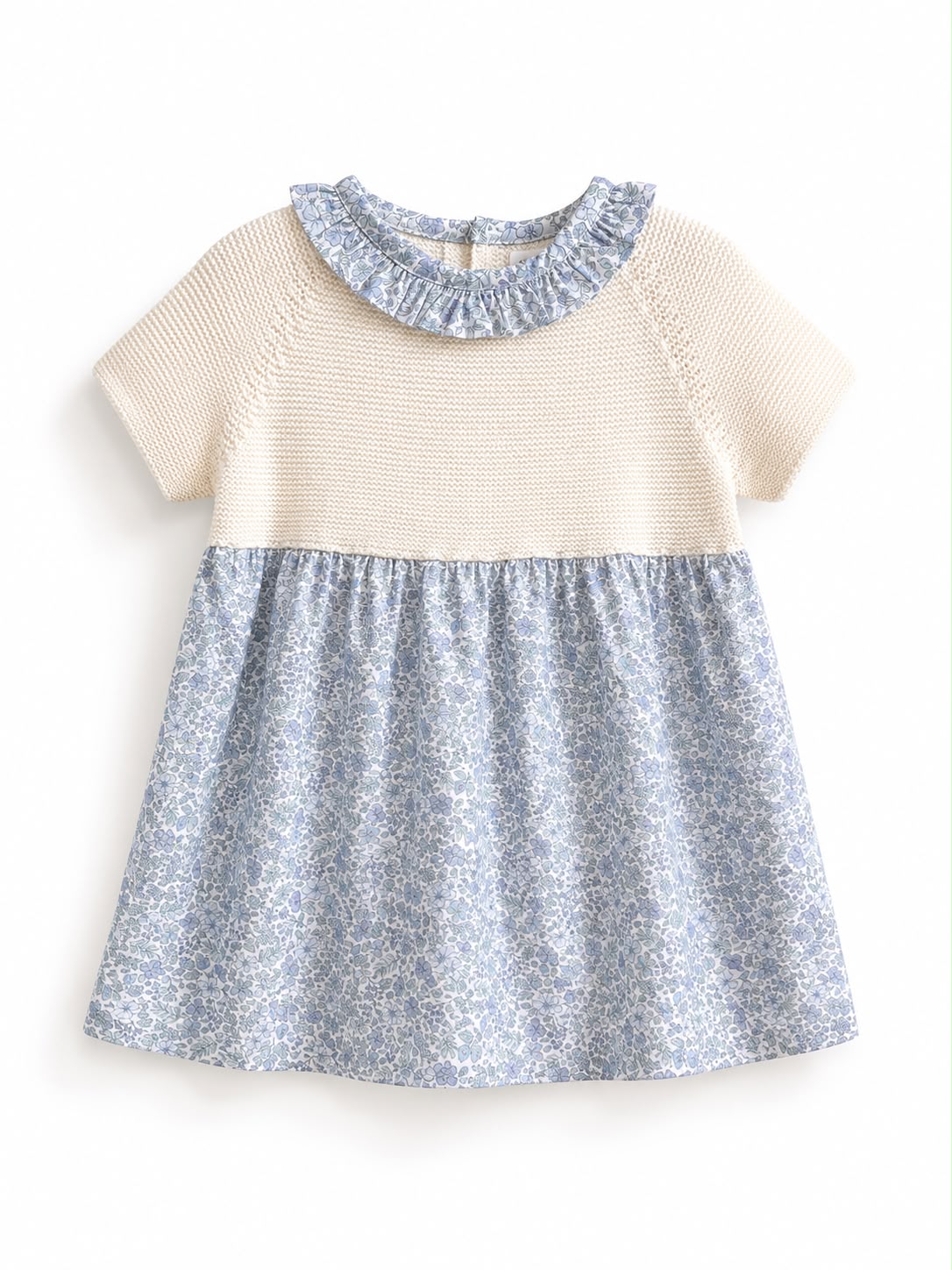 Vestido de Punto Blanco con Falda Floral
